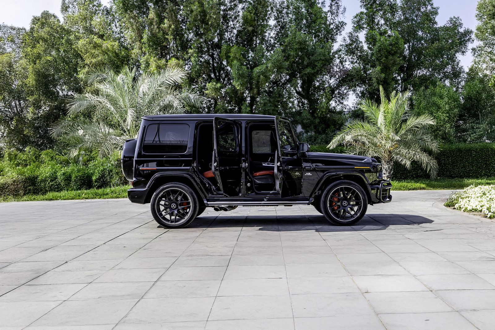 Mercedes G63 AMG door-open side access